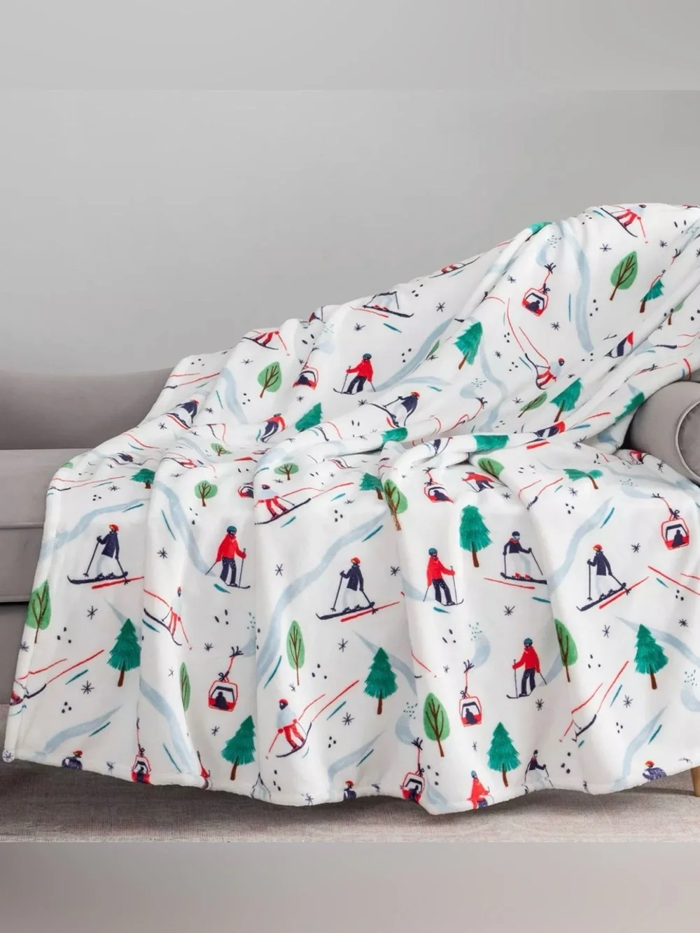 NWT • Berkshire 60x70 Printed Velvetsoft Lodge Throw • Skiing pattern